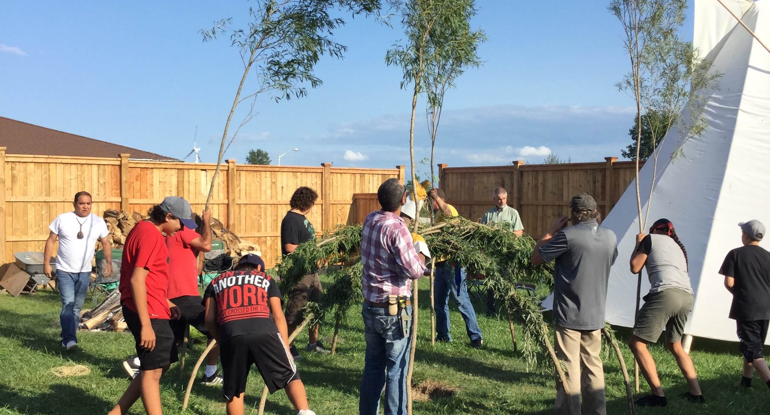 Men building the sweat lodge at Kettle & Stony Point Health Services