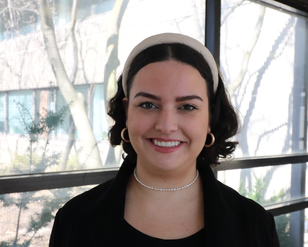 Photo of Elizabeth Narvali