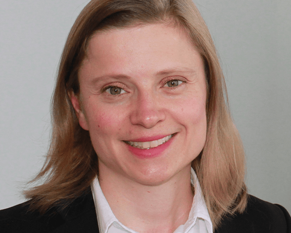 Dr. Tanya Hauck headshot